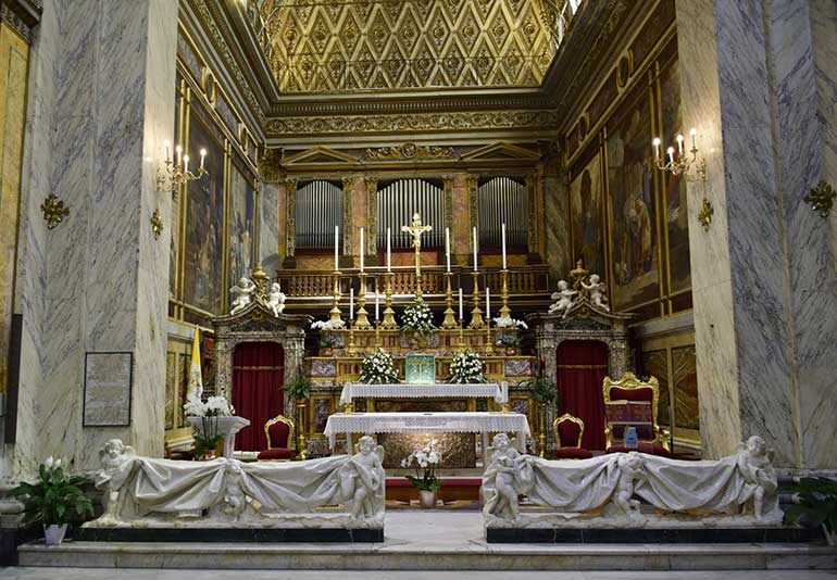 altare-madonna-del-buon-consiglio-genazzano